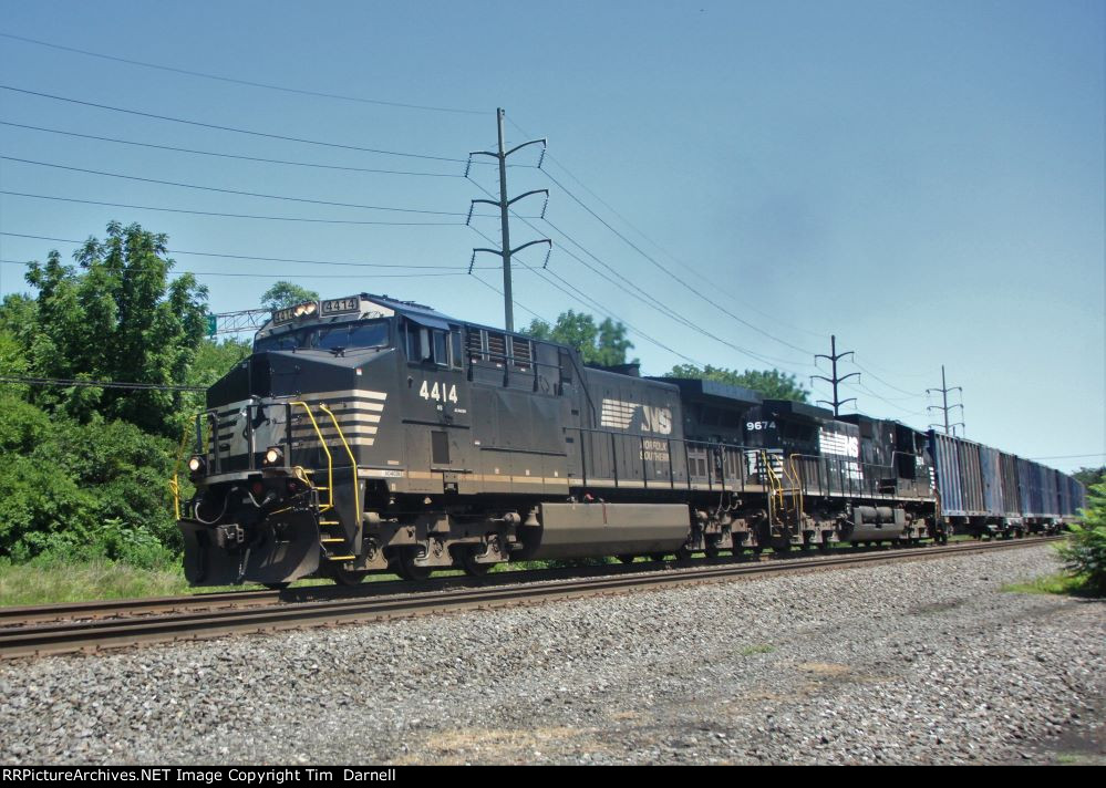 NS 4414 leads 63V